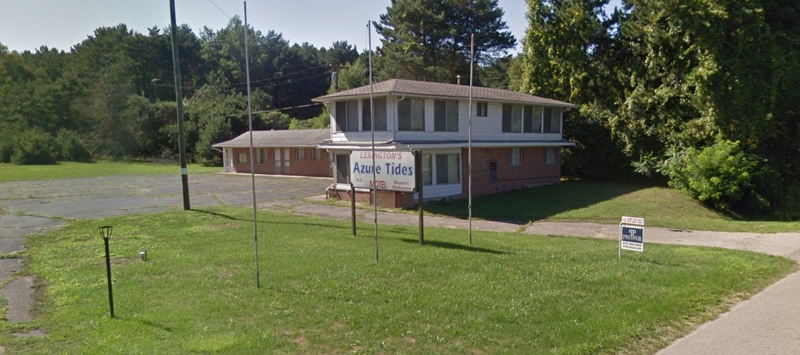 Lexingtons LillyPad (Azure Tides, Lexington Budget Motel) - As Azure Tides (newer photo)